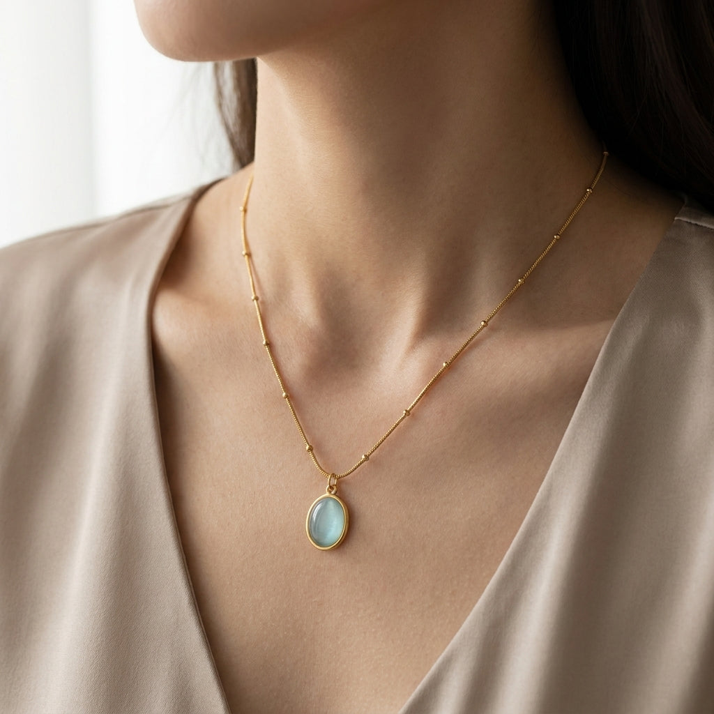 Collier Elara